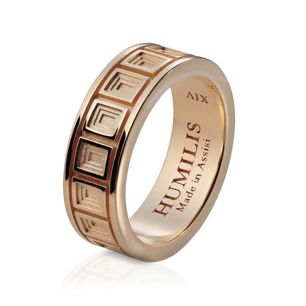 Gold Iter Rome ring band with Pantheon dome coffered